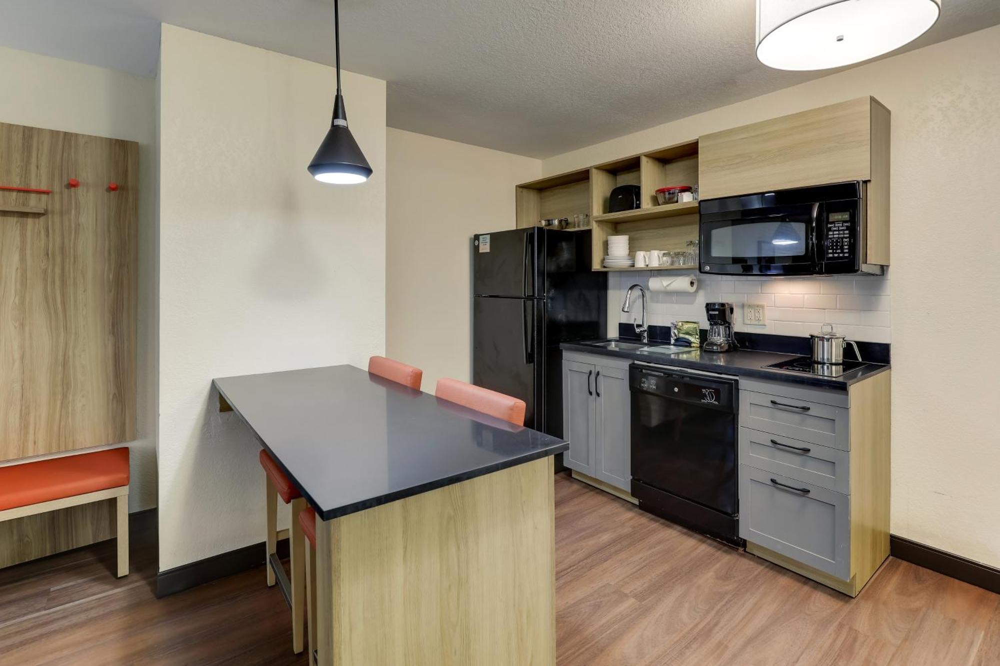 Candlewood Suites Lexington By Ihg Экстерьер фото