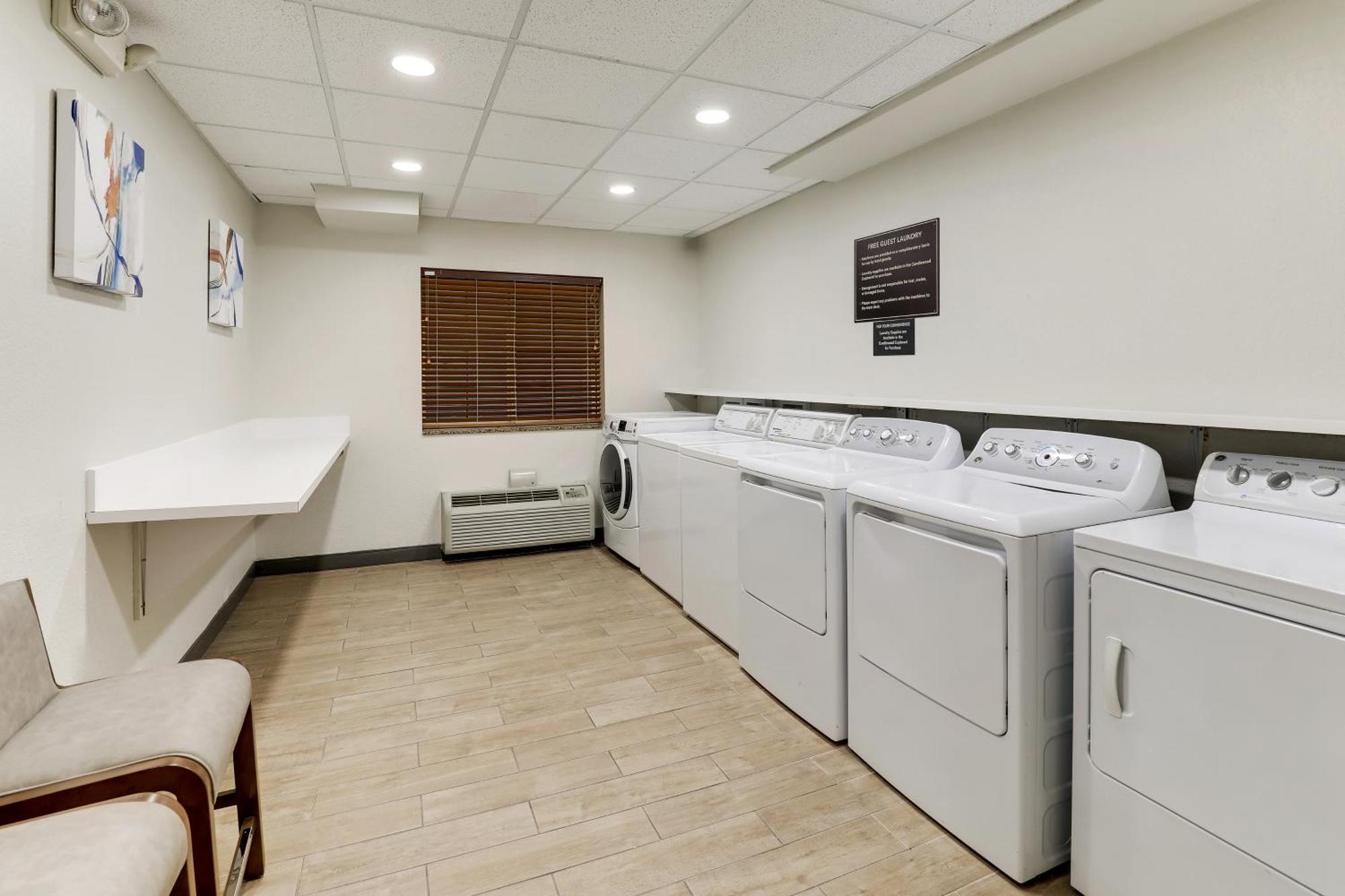 Candlewood Suites Lexington By Ihg Экстерьер фото