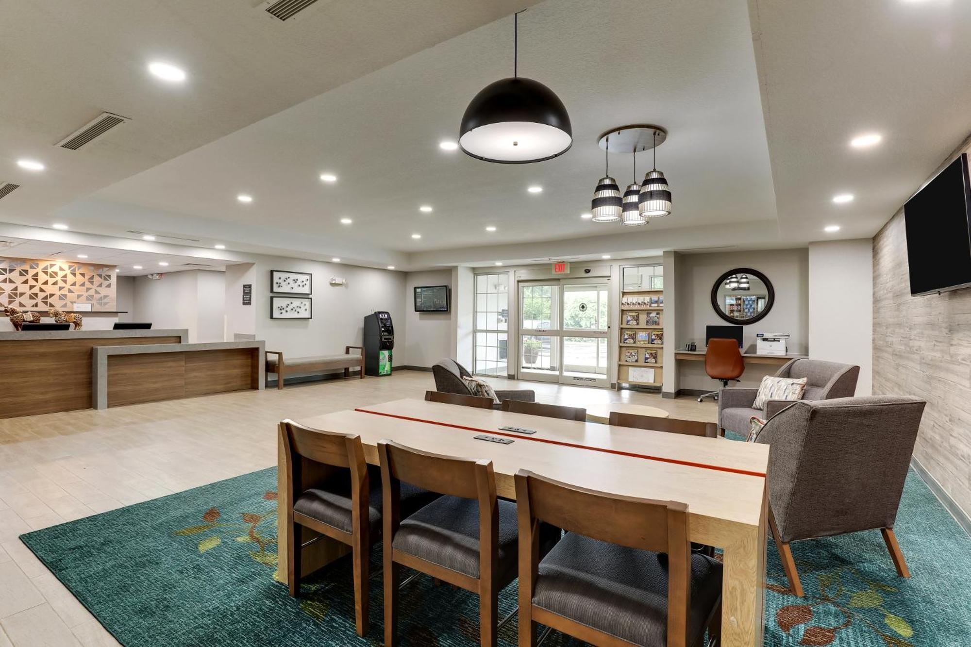 Candlewood Suites Lexington By Ihg Экстерьер фото