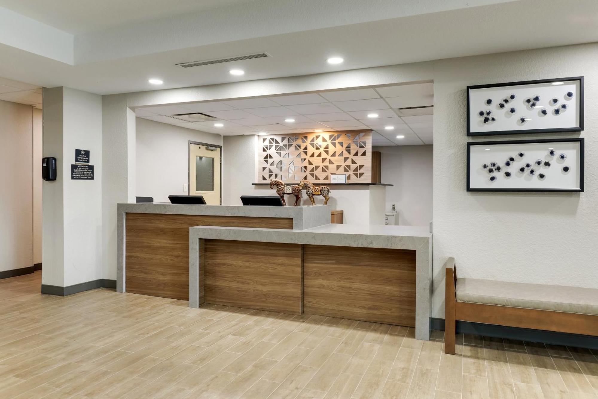 Candlewood Suites Lexington By Ihg Экстерьер фото