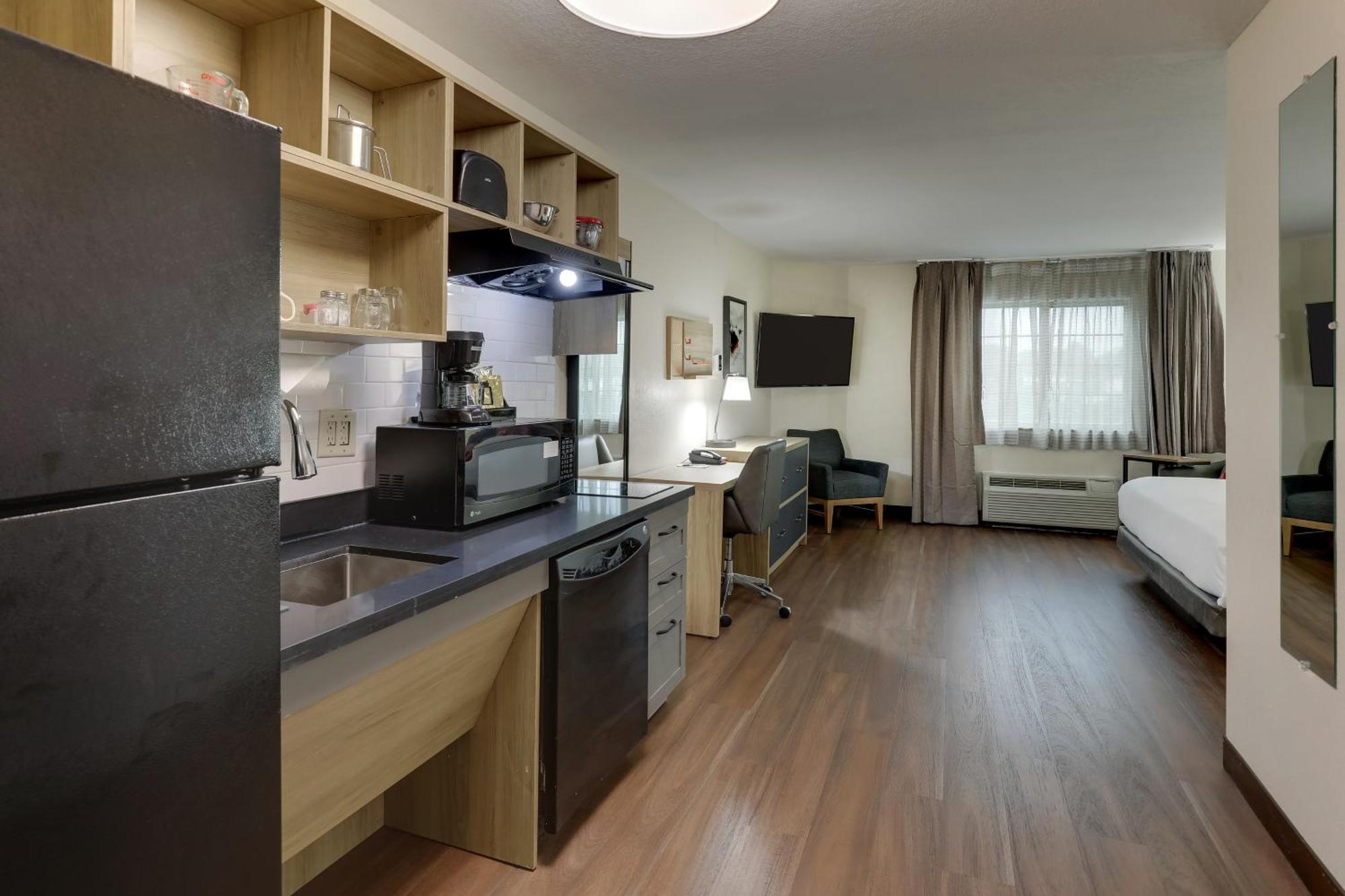 Candlewood Suites Lexington By Ihg Экстерьер фото