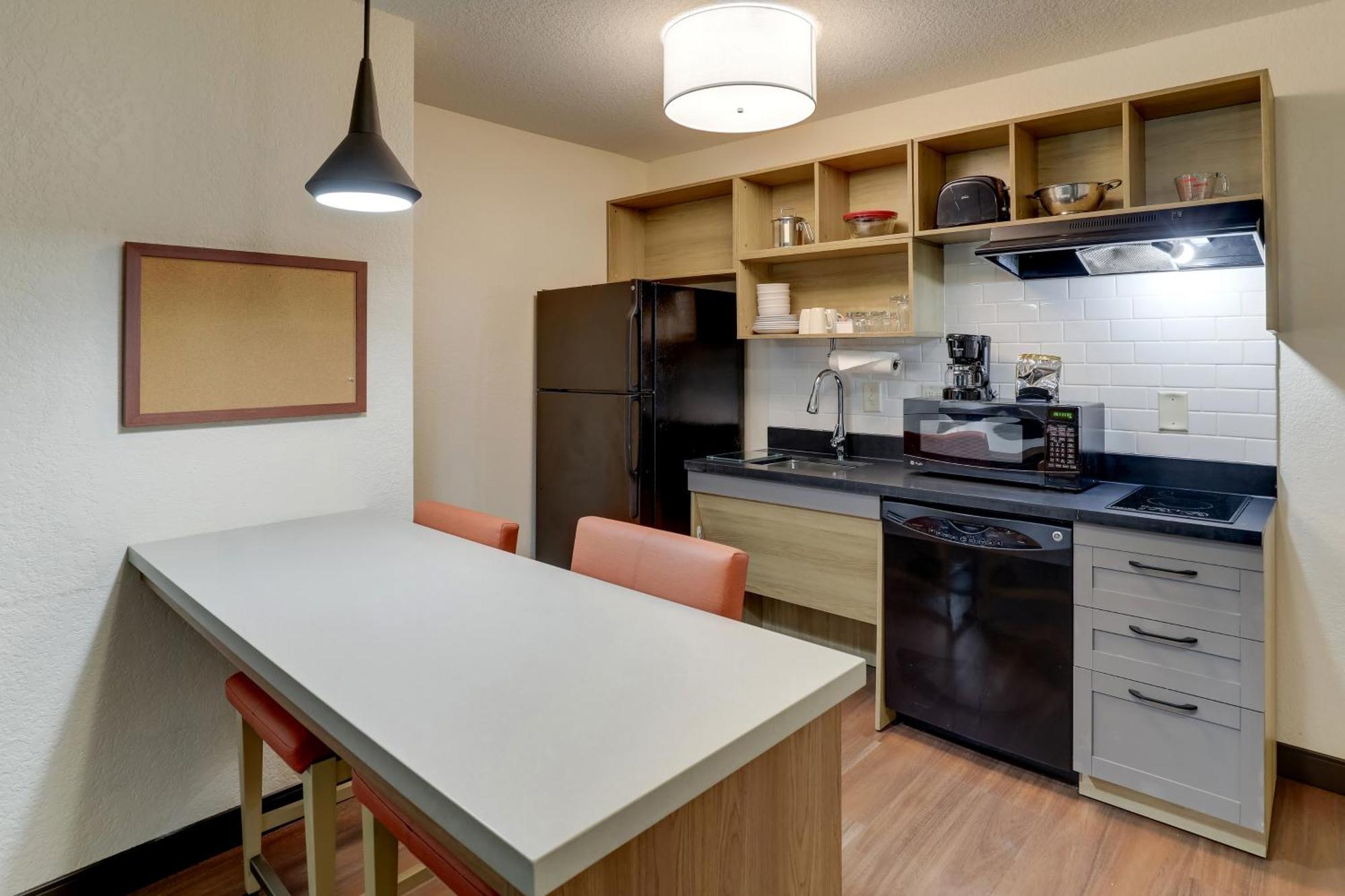 Candlewood Suites Lexington By Ihg Экстерьер фото