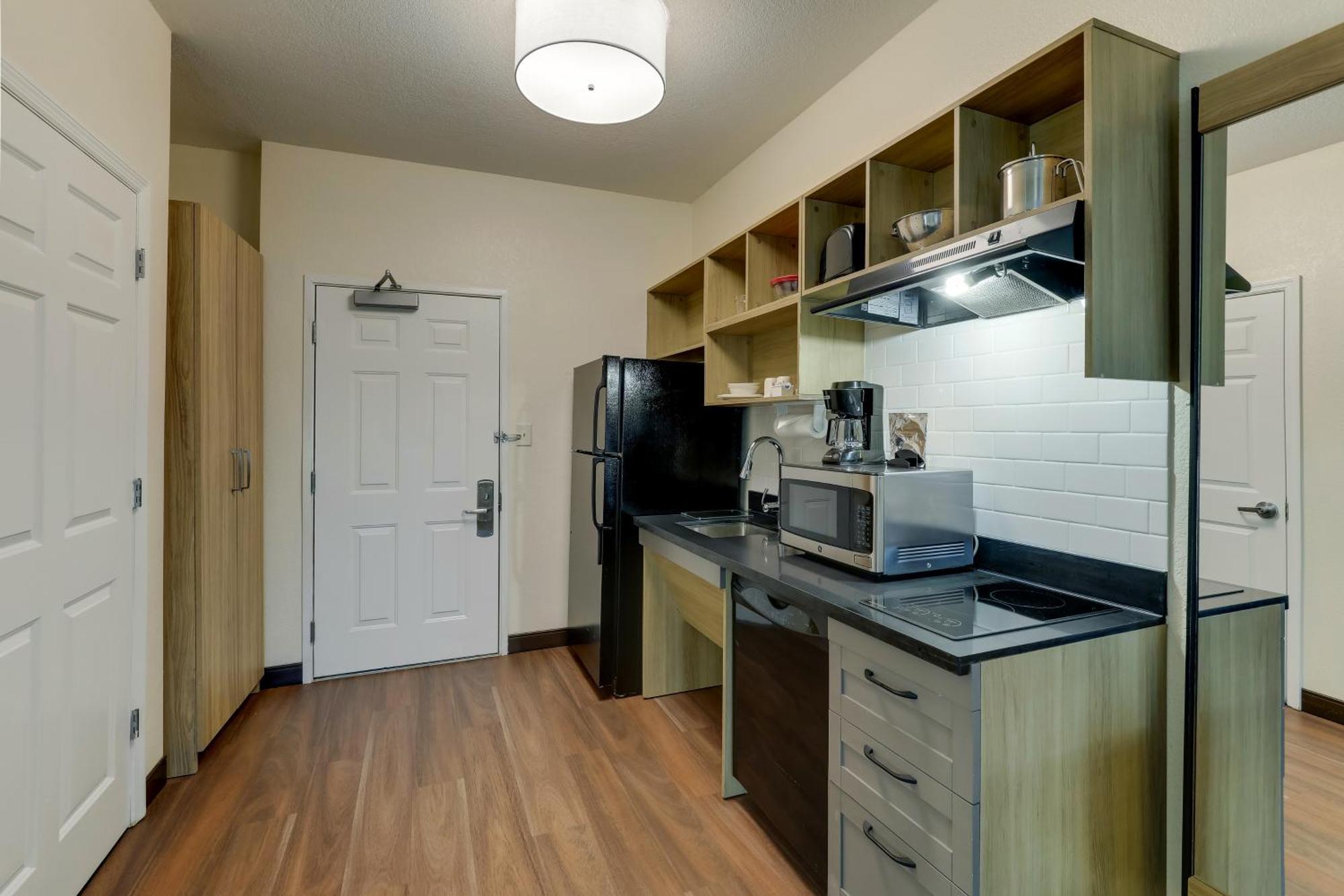Candlewood Suites Lexington By Ihg Экстерьер фото