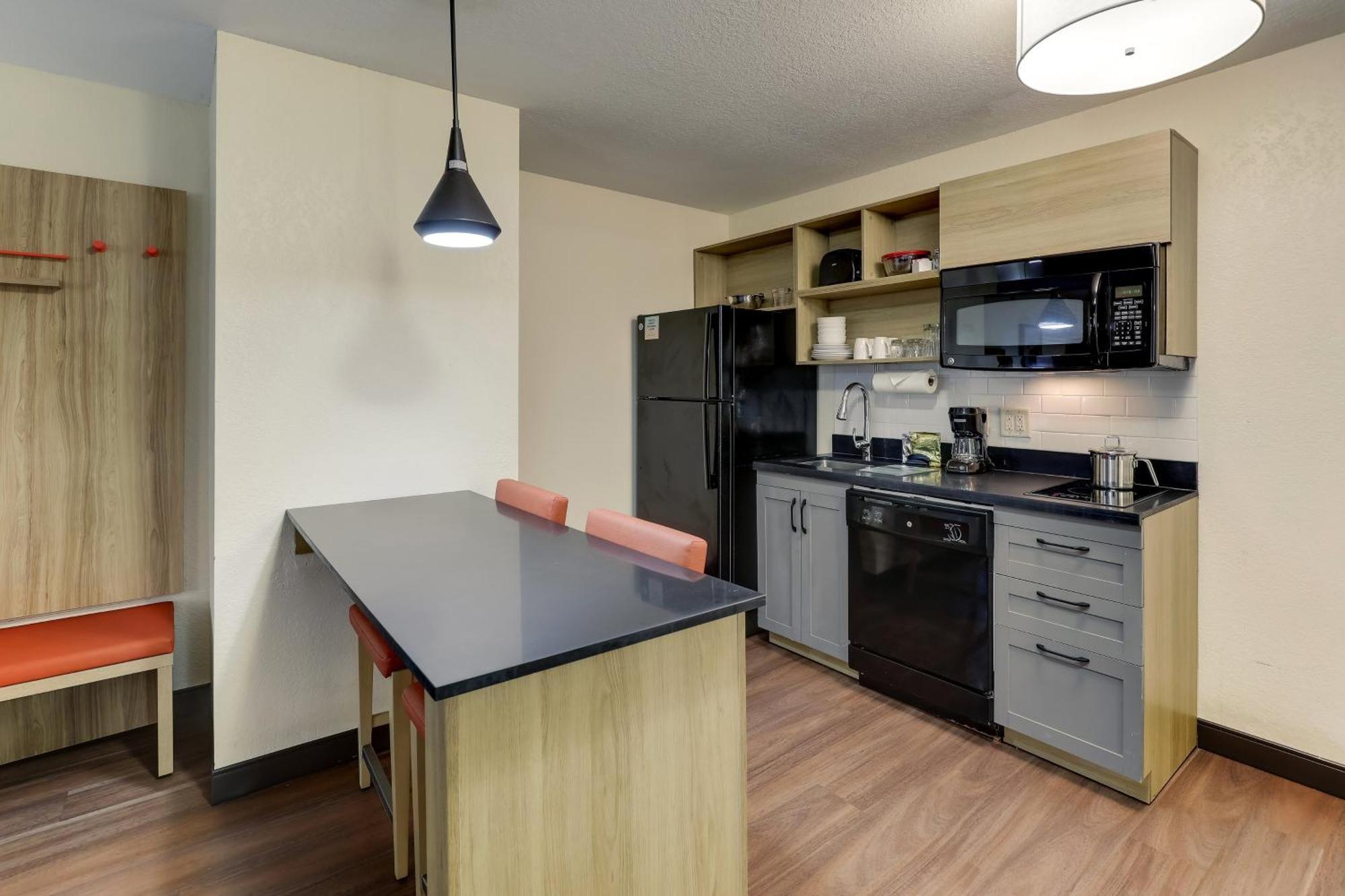 Candlewood Suites Lexington By Ihg Экстерьер фото