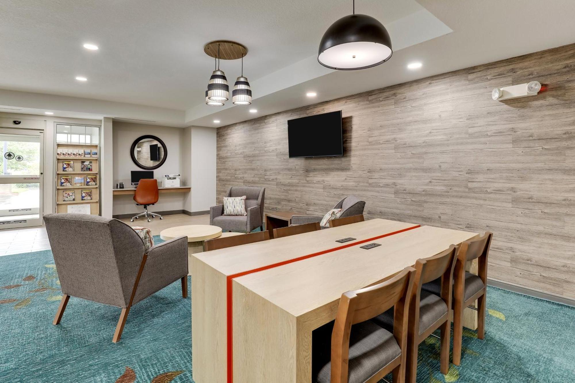 Candlewood Suites Lexington By Ihg Экстерьер фото