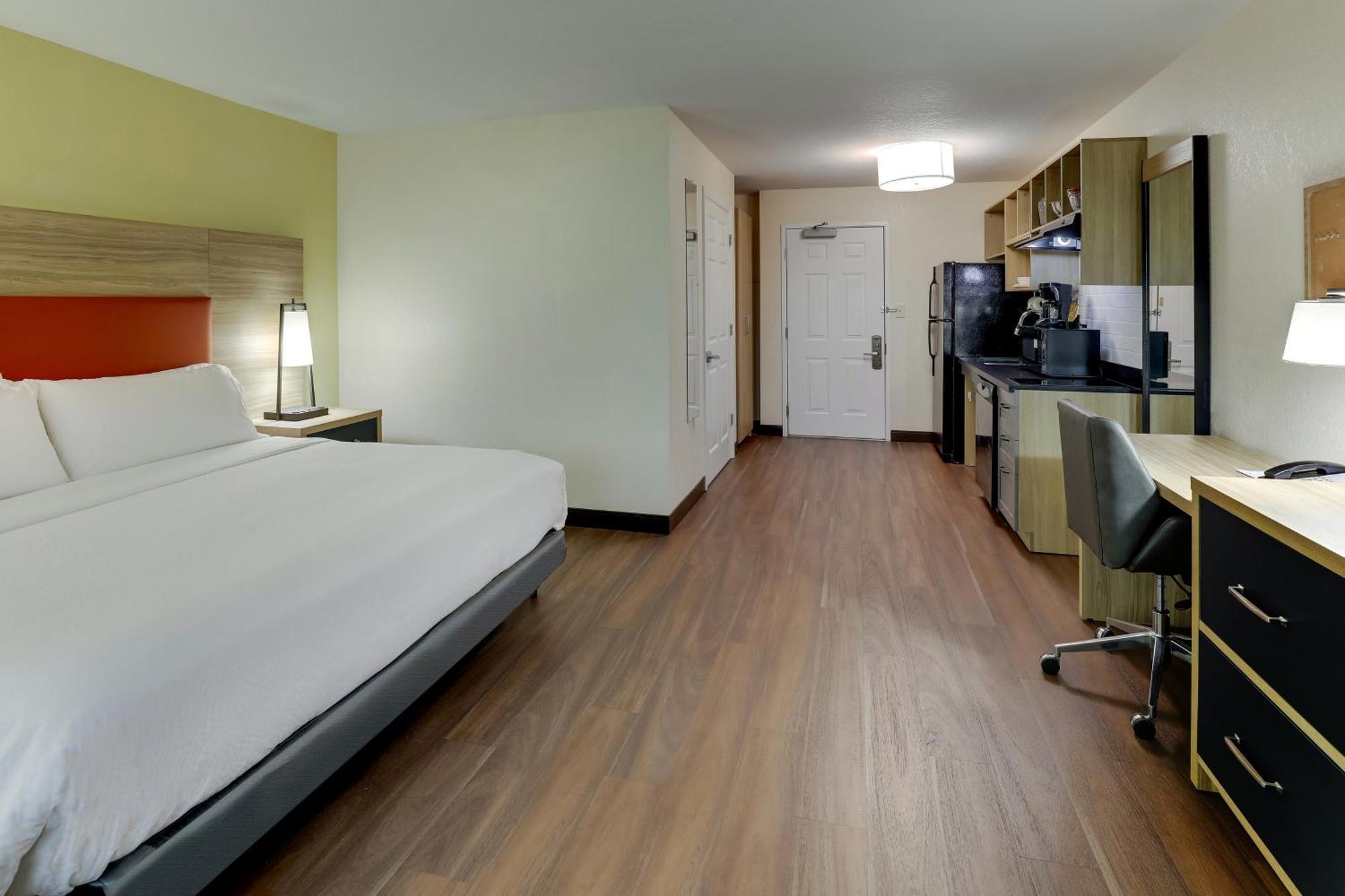 Candlewood Suites Lexington By Ihg Экстерьер фото