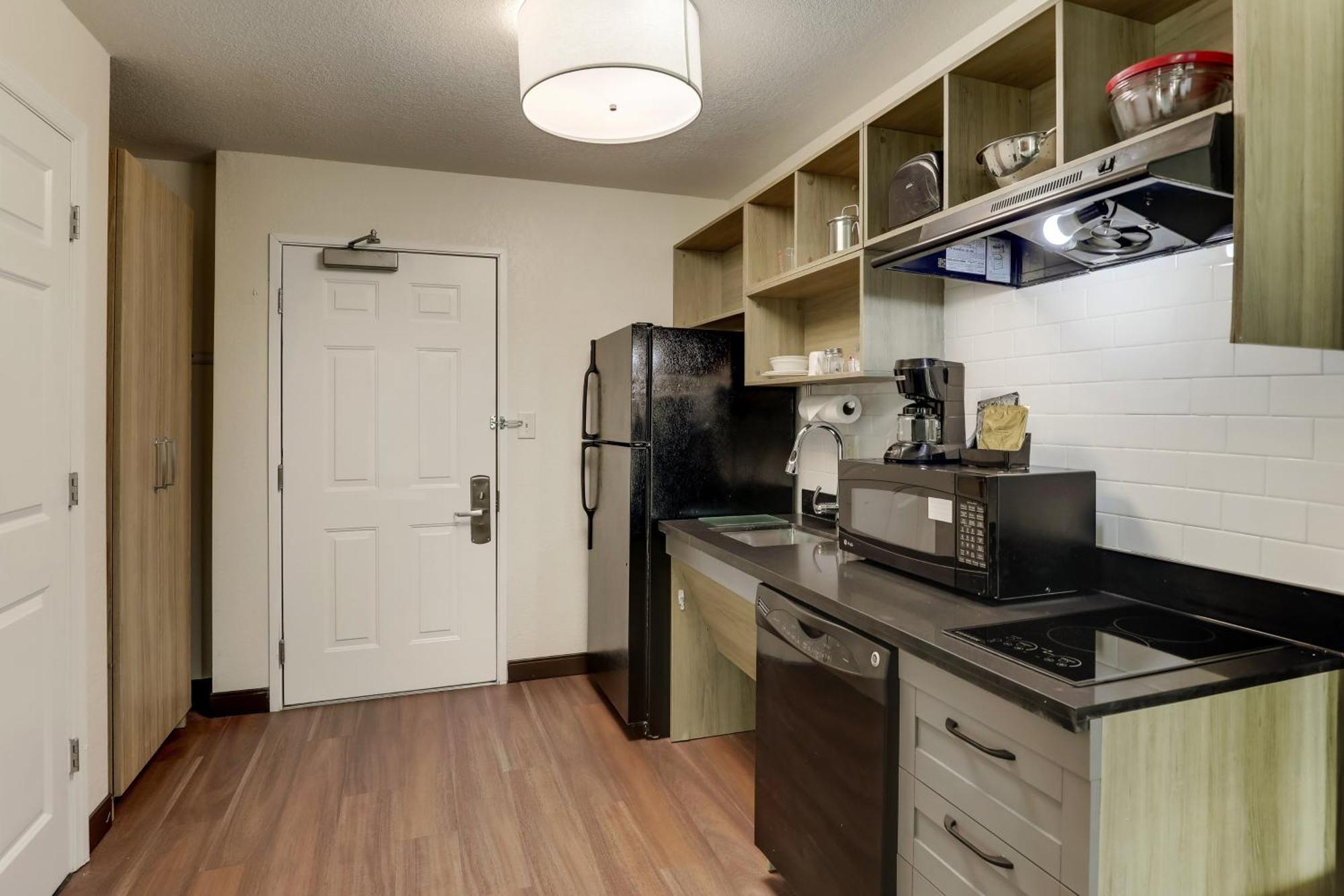Candlewood Suites Lexington By Ihg Экстерьер фото