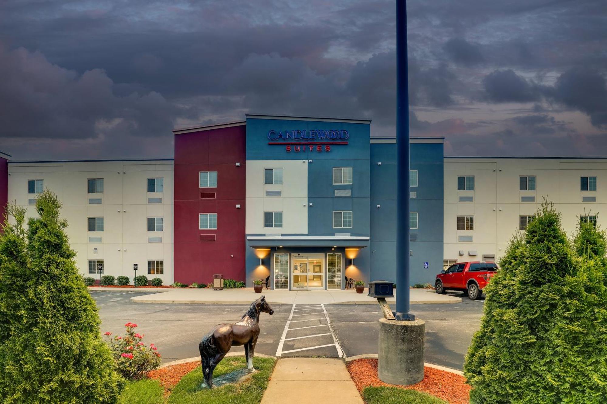 Candlewood Suites Lexington By Ihg Экстерьер фото