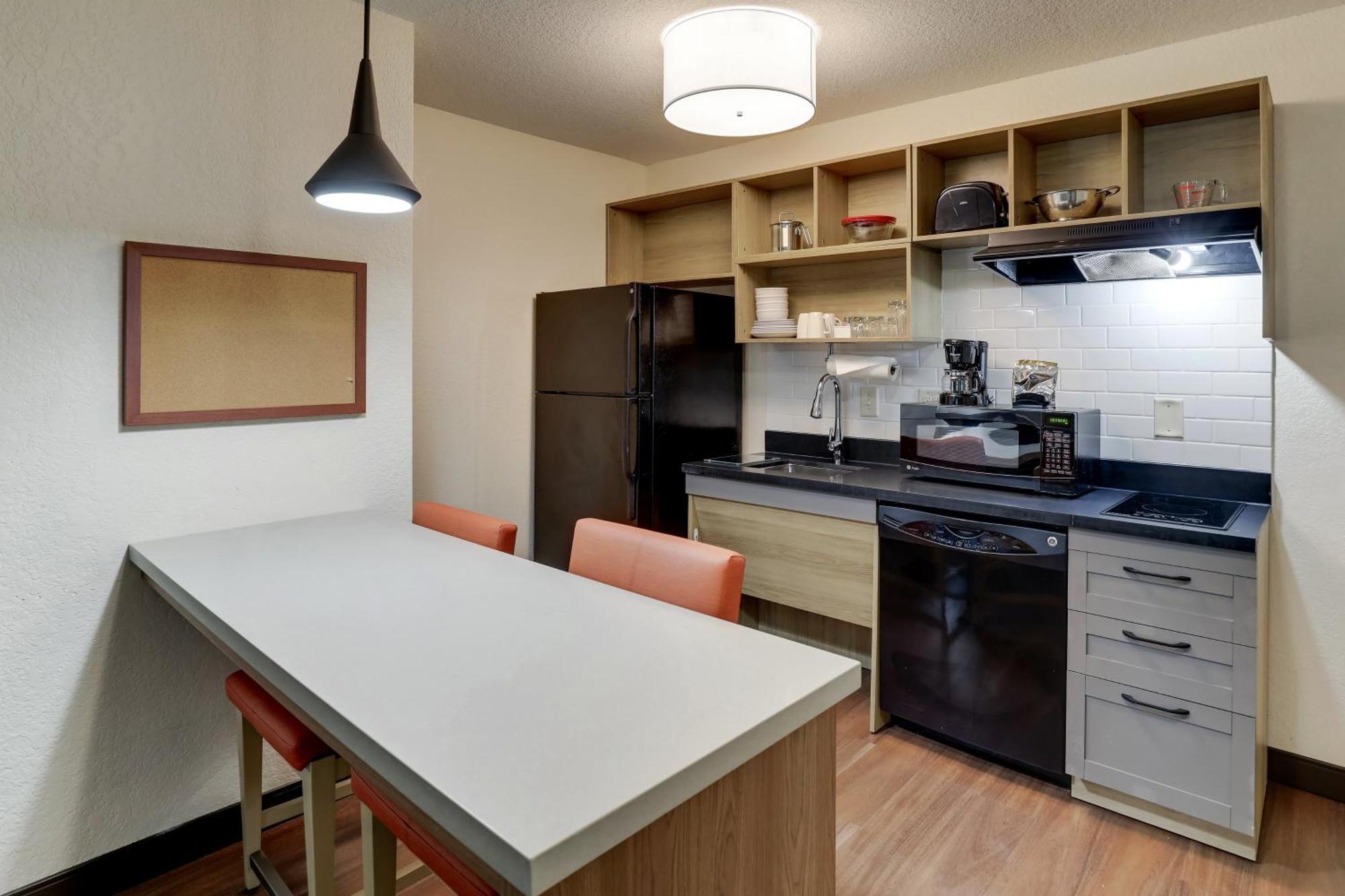Candlewood Suites Lexington By Ihg Экстерьер фото